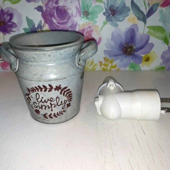 Scentsy Other - Scentsy Wax Warmer Plug In